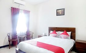Oyo 627 Tirta Kencana Syariah Hotel