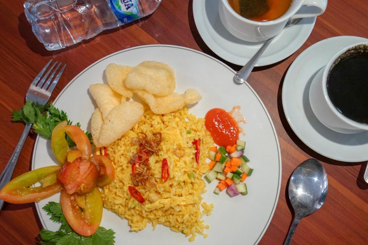 OYO 627 Tirta Kencana Syariah Hotel Pekanbaru Bagian luar foto