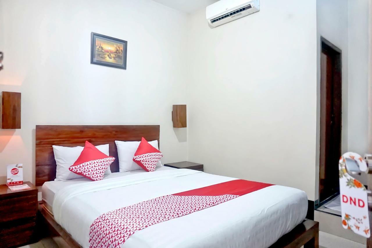 OYO 627 Tirta Kencana Syariah Hotel Pekanbaru Bagian luar foto