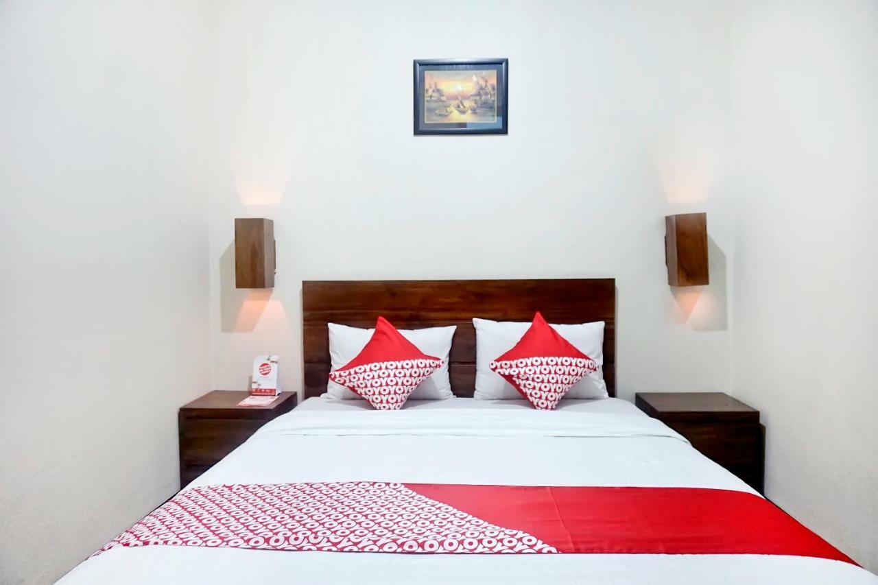 OYO 627 Tirta Kencana Syariah Hotel Pekanbaru Bagian luar foto