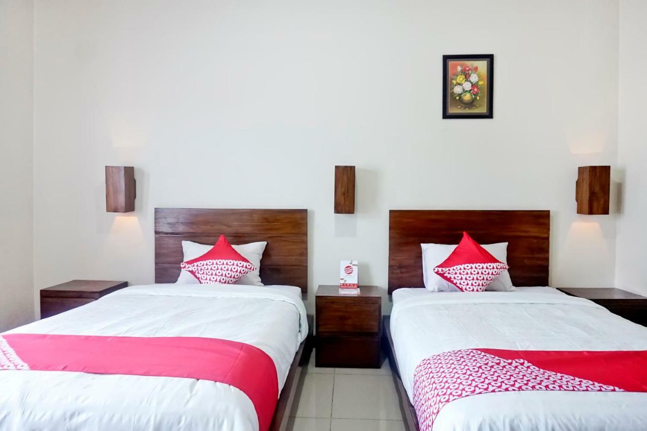 OYO 627 Tirta Kencana Syariah Hotel Pekanbaru Bagian luar foto